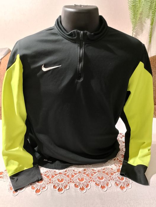 Bluza uniwersalna Nike rozmiar M ze wstawkami jaskrawymi