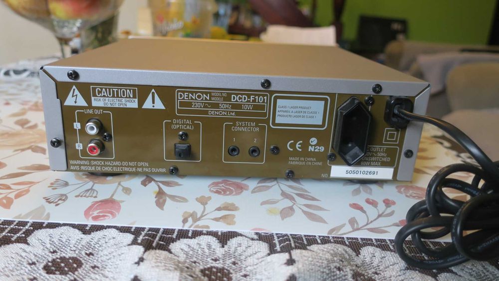 Odtwarzacz CD Denon DCD-F101