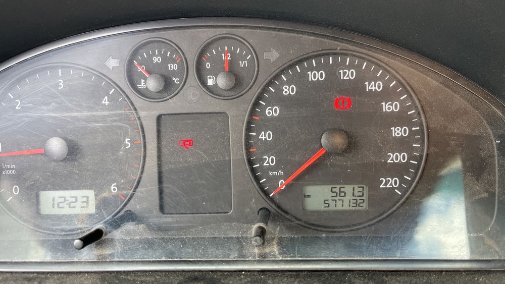 VW Caravelle T5 1.9 TDI, 2004, 9-os