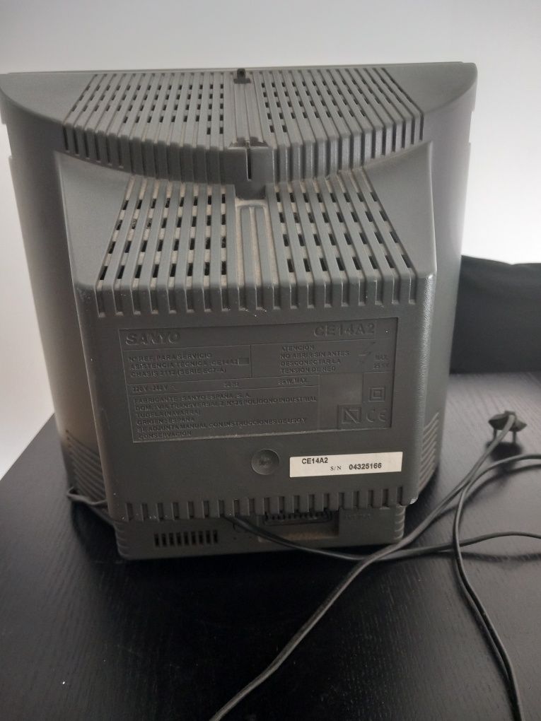 Televisão antiga Sanyo