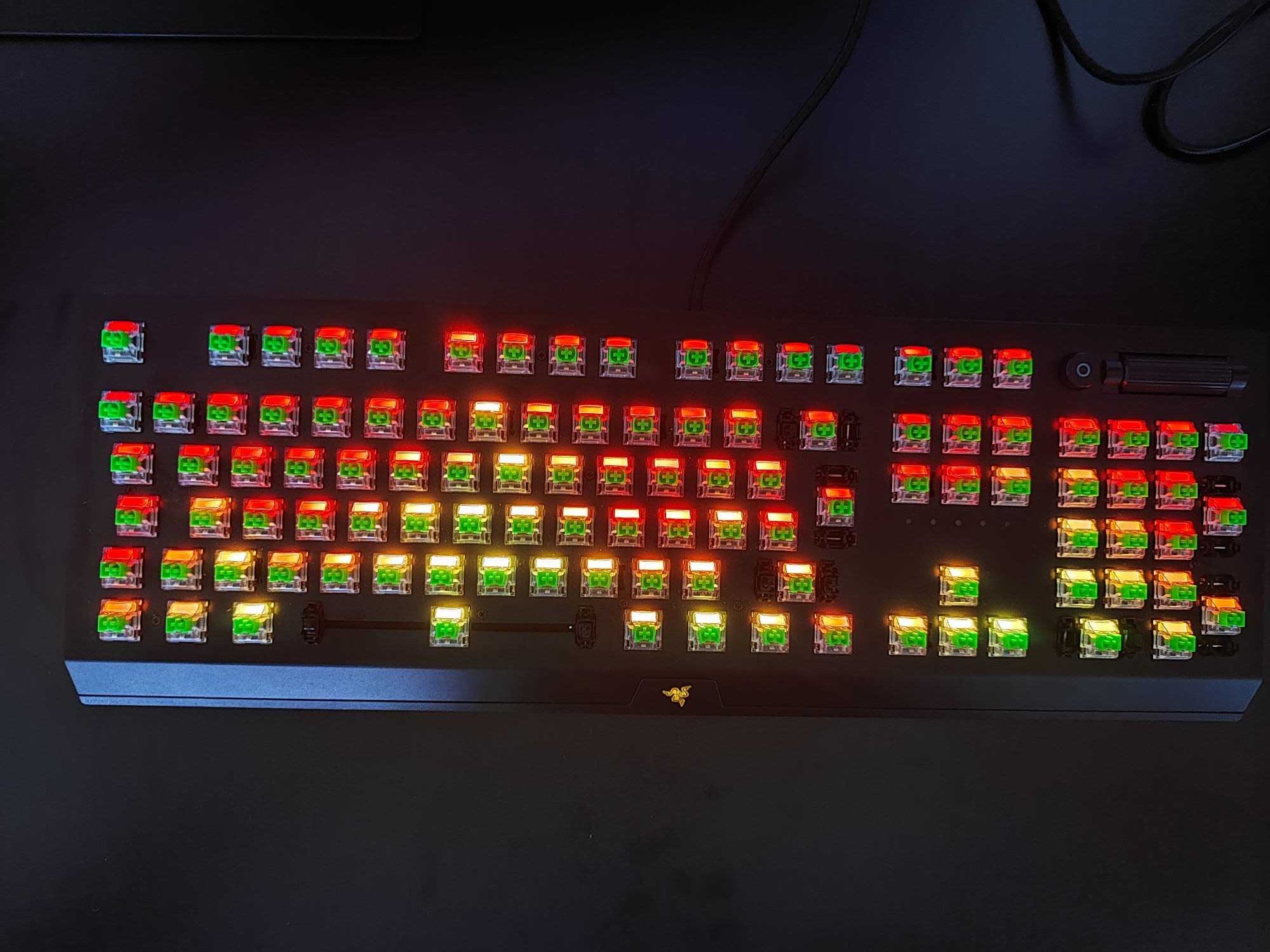 Razer BlackWidow V3 100%– Green Switch Ótico – Bom estado