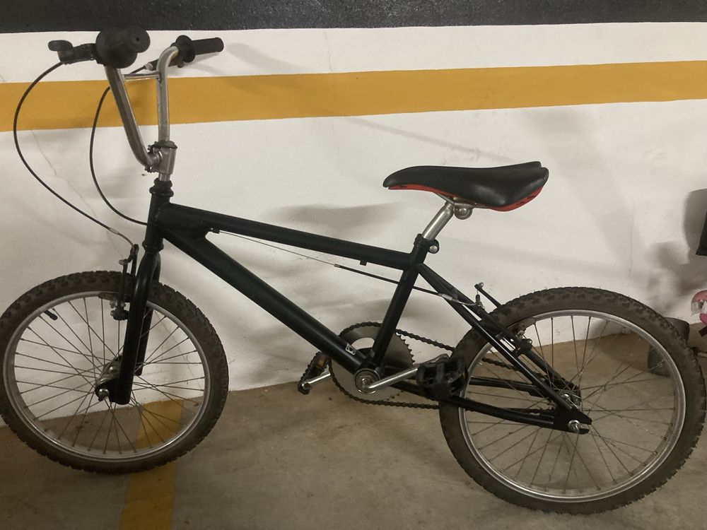Vende se bicicleta
