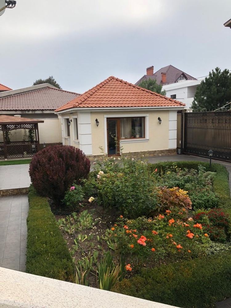 Продам дом в закрытом кооперативе  на 10 фонтана