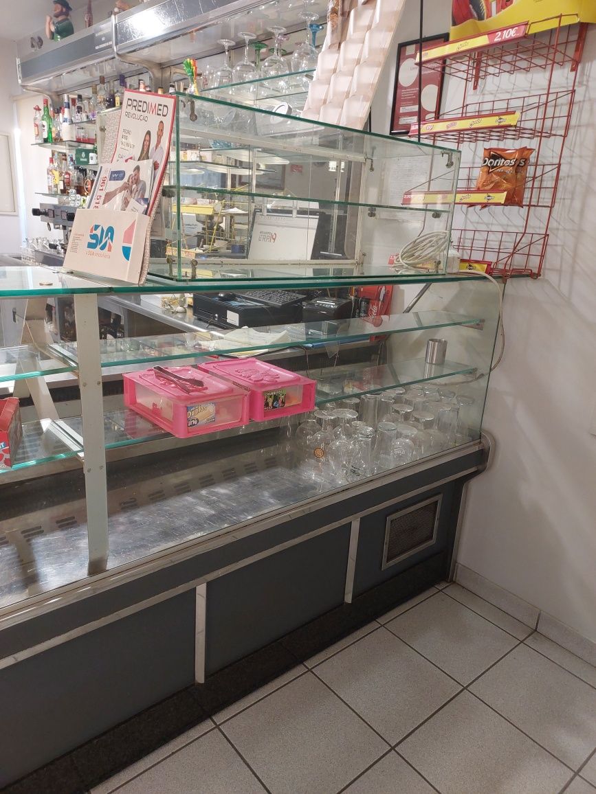 Venda balcão e vitrine