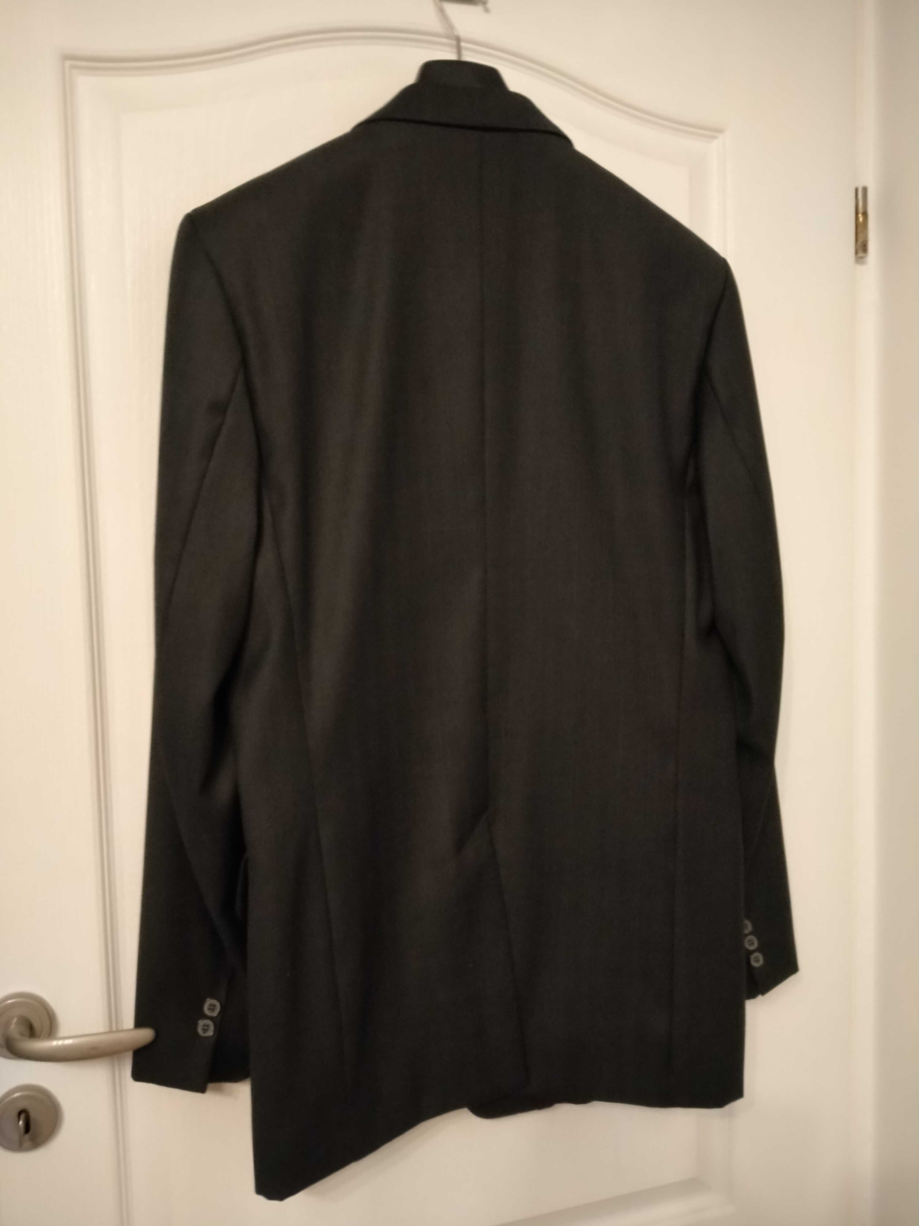 Czarny garnitur męski rozmiar 46