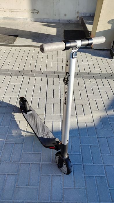 Hulajnoga Segway ninebot es2 300W wzorowy stan