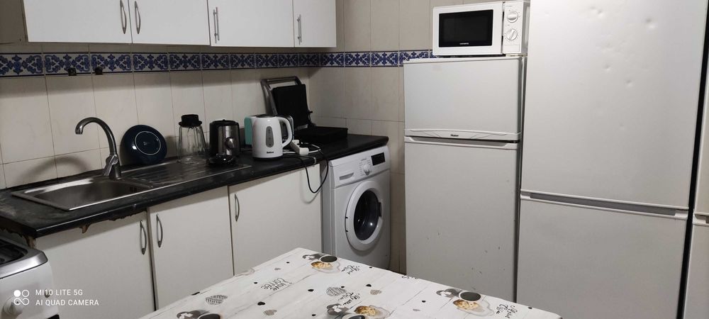 T-2 Equipado,Mobilado. junto Metro Chiado. SÓ RENDA+ CAUÇÃO.