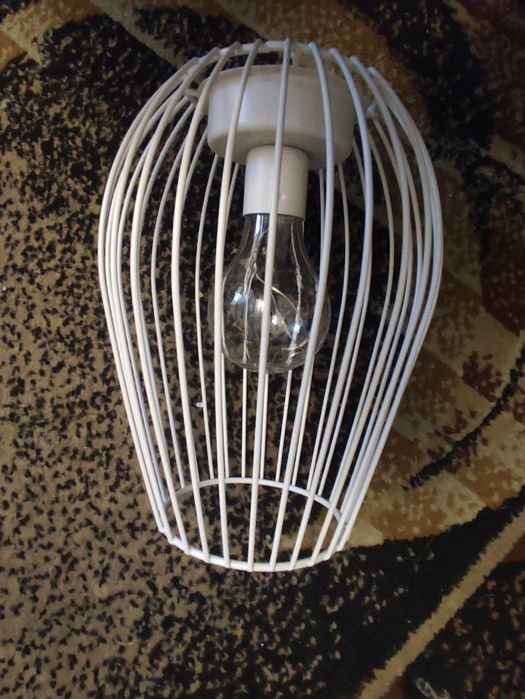 Lampka na baterie 3AAA uszkodzona