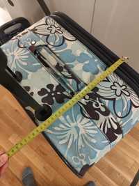 Duża walizka w kwiaty oryginalny wzór Zebra