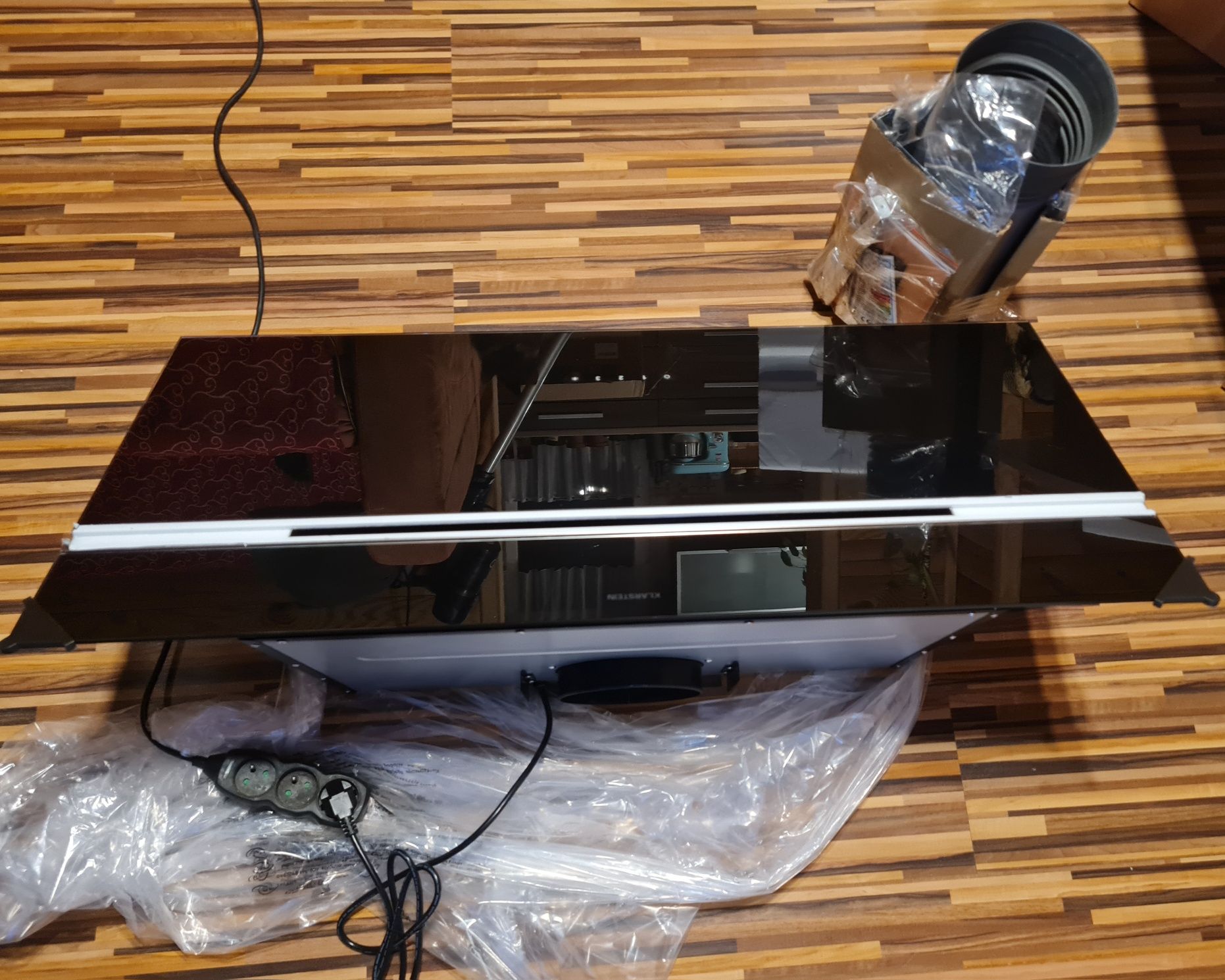 Nowy okap kuchenny klerstein 90 cm oświetlenie led całkowicie nowy.
