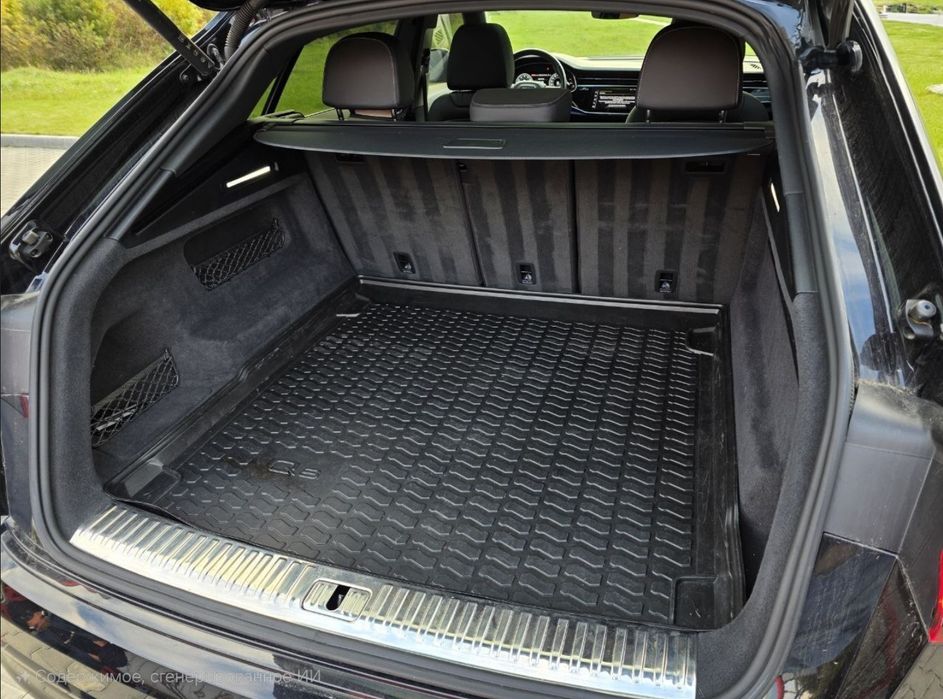 AUDI Q8 3.0 TFSI Hybrid Терміново, Срочно