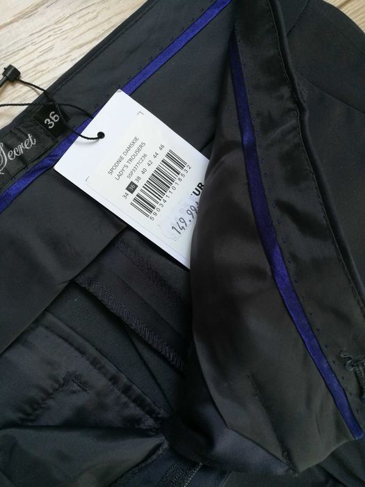 Nowe eleganckie spodnie w kant TOP SECRET s/m