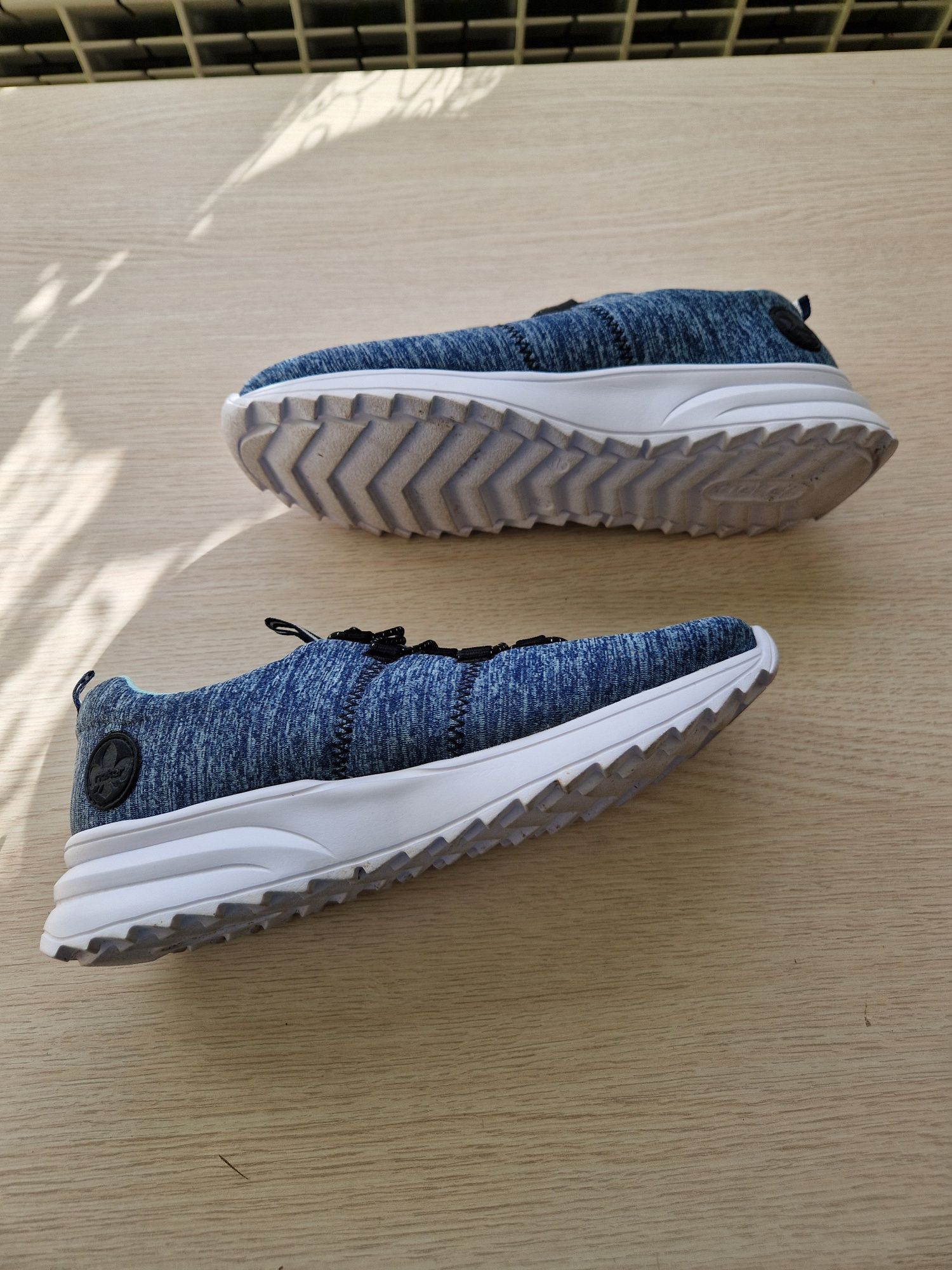Rieker sneaker rozmiar 38 jasnoniebieski jak nowy