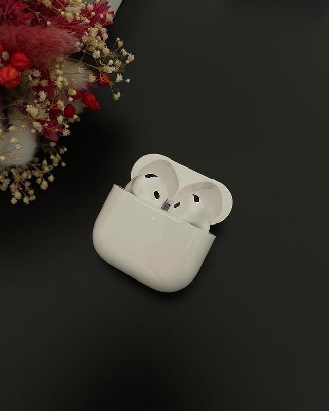 AirPods 4