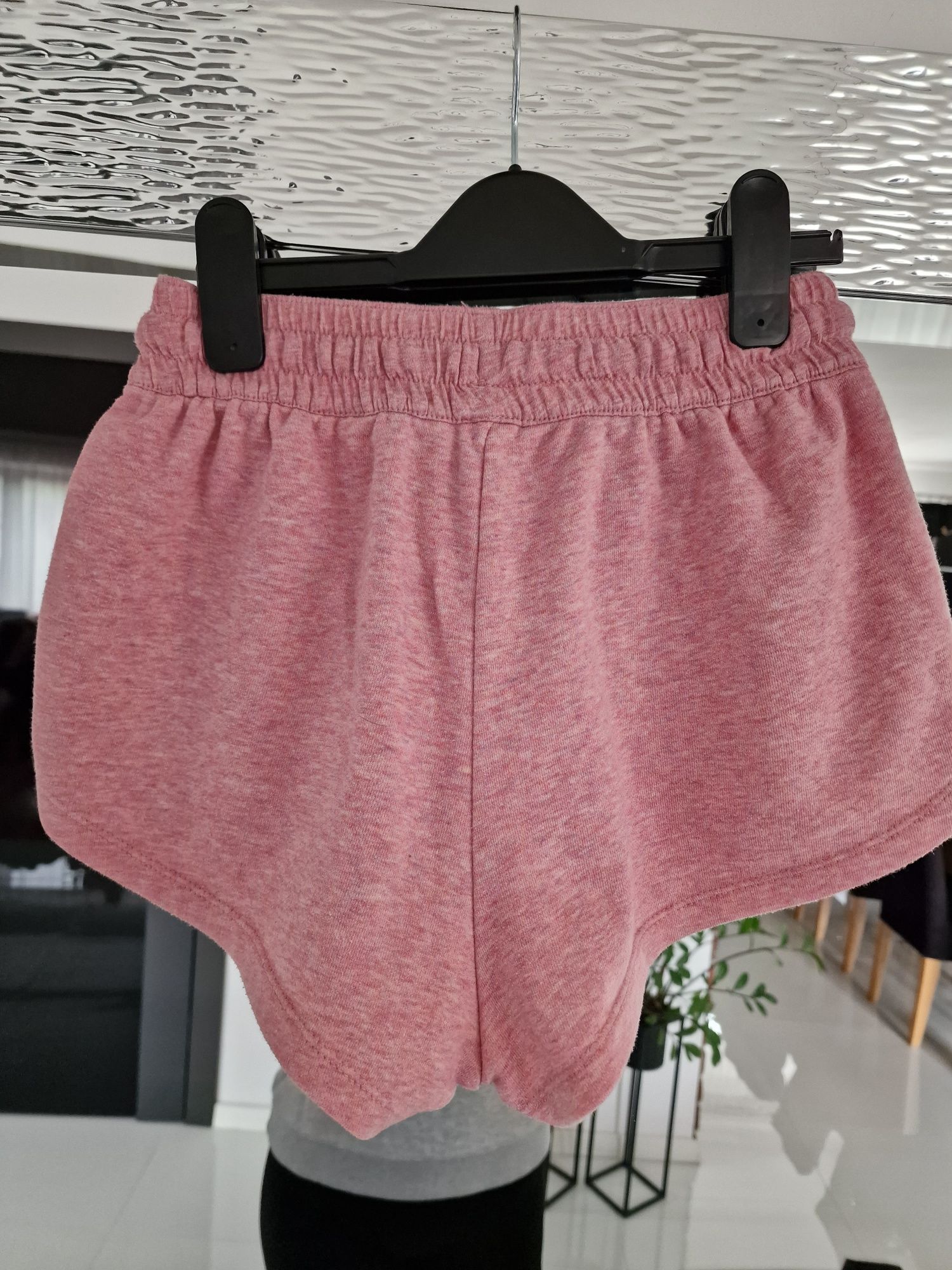 Mini szorty H&M spodenki dresowe 34 xs Basic