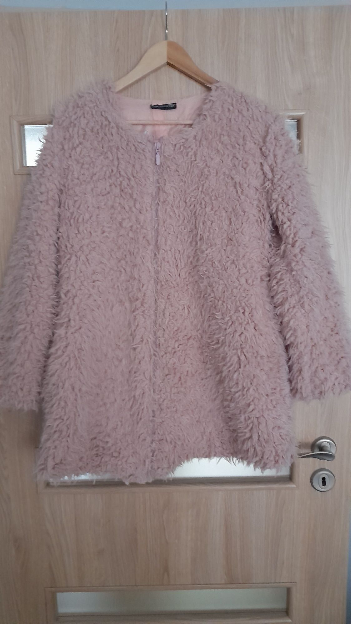Kurtka futerko włoska NEW COLLECTION kolor pudrowy roz rozmiar M/L