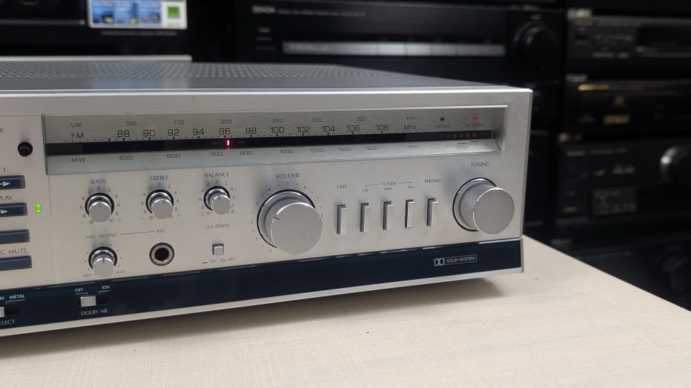 Sansui CR-M5L Unikatowy amplituner stereo z magnetofon kasetowym
