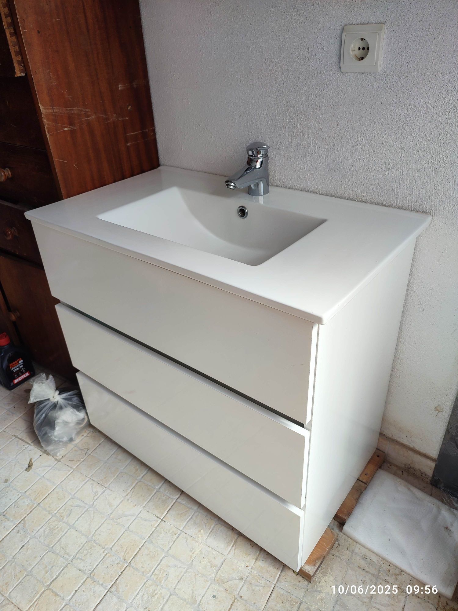 Móvel WC com 3 gavetões