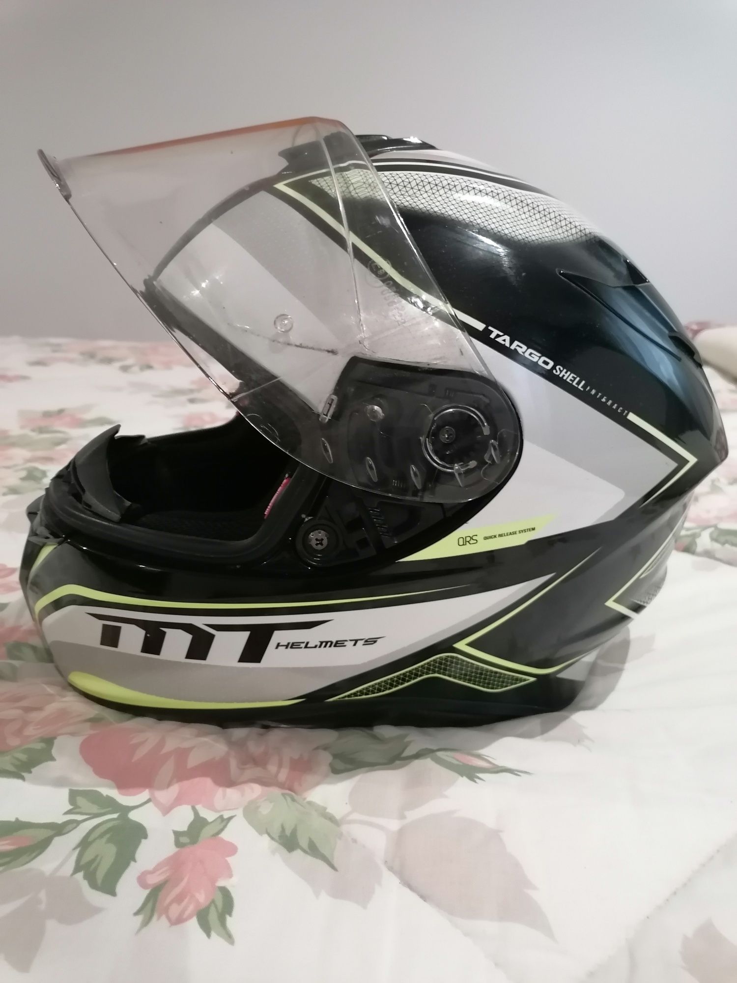 Capacete MT Helmets