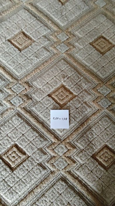 Carpete de lã 2,2x1,5 metros