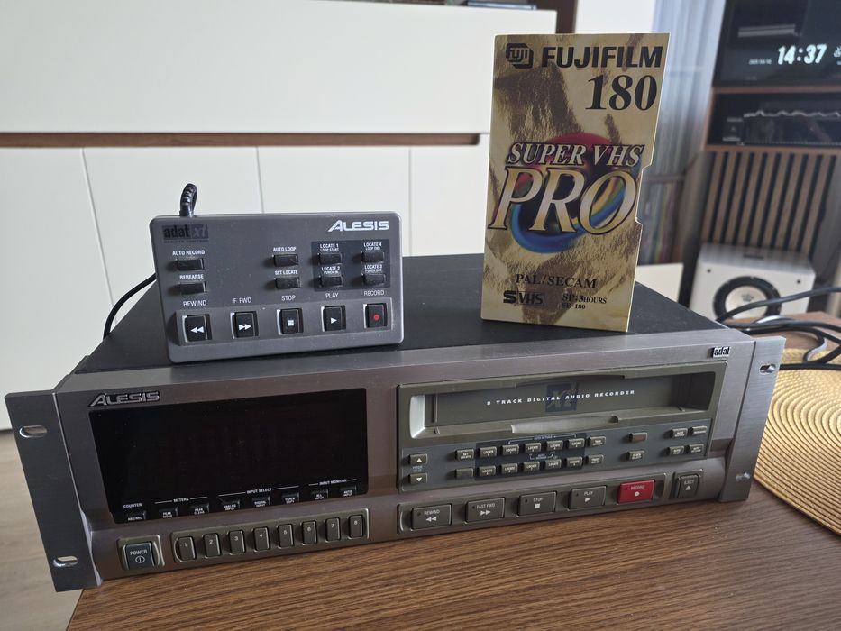 DAT 8 ścieżkowy rejestrator dźwięku Alesis XT ADAT