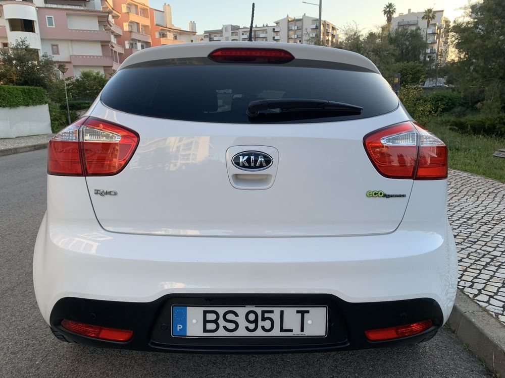 2012 Kia Rio 1.2 • 85 cv • MOTOR DE CORRENTE • 136 mil km • Câmera Ré