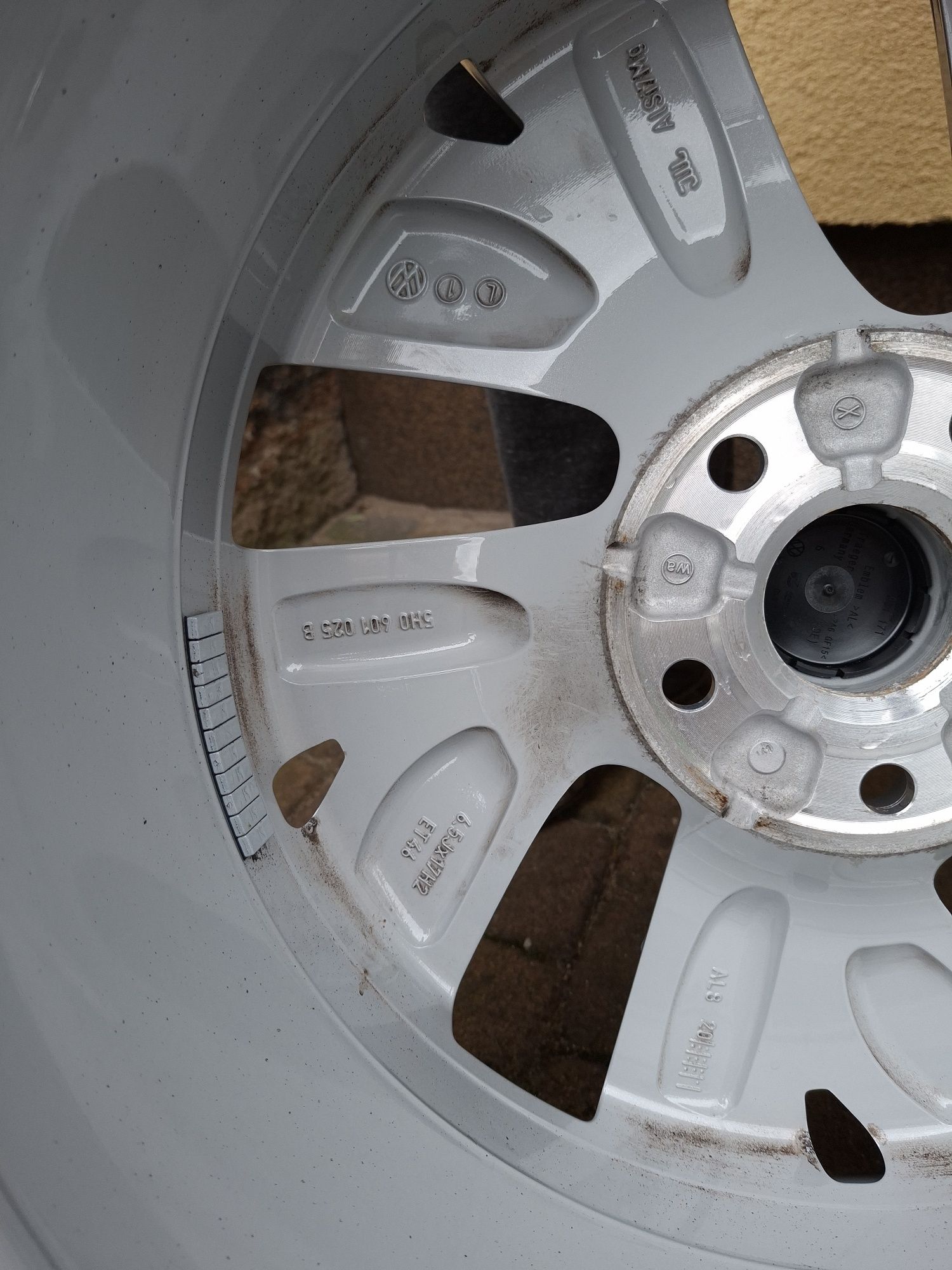 Alufelgi 17" VW Golf VIII VII VI V Touran Caddy 5x112 Oryginał