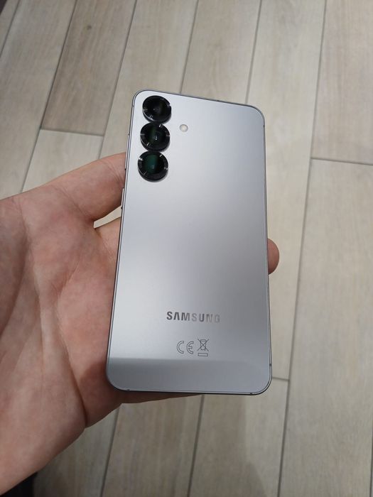 Samsung gamaxy s25 miesięczny nowy