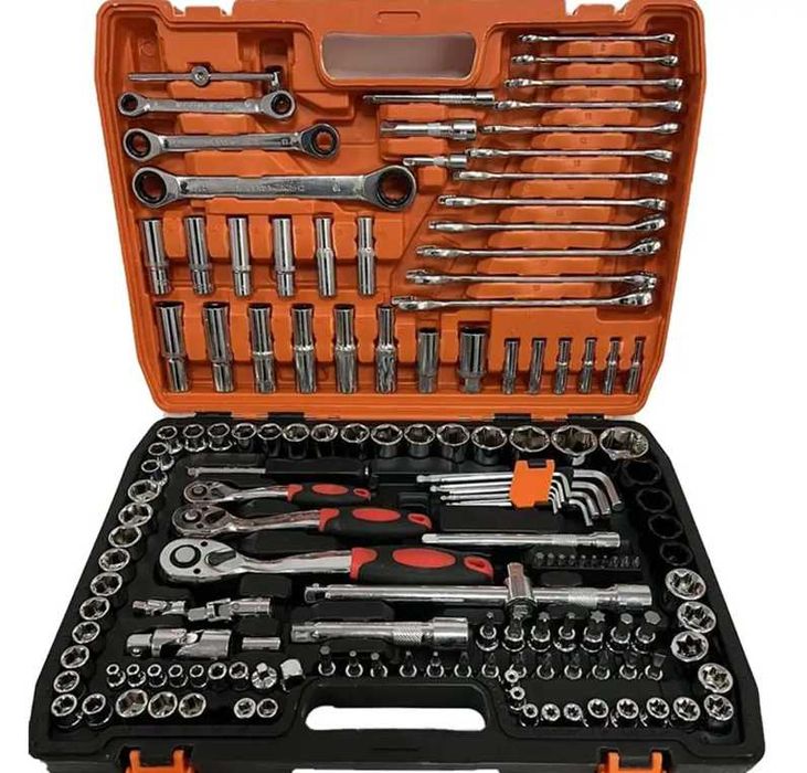 Набори інструментів ключів головок Наборы инструментов 40-216 шт