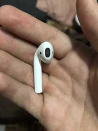 Правый наушник AirPods 2