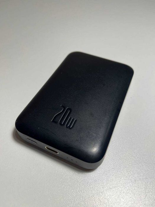 Повербанк Baseus 20W MagSafe 6000mAh PPCXW06 - ремонт