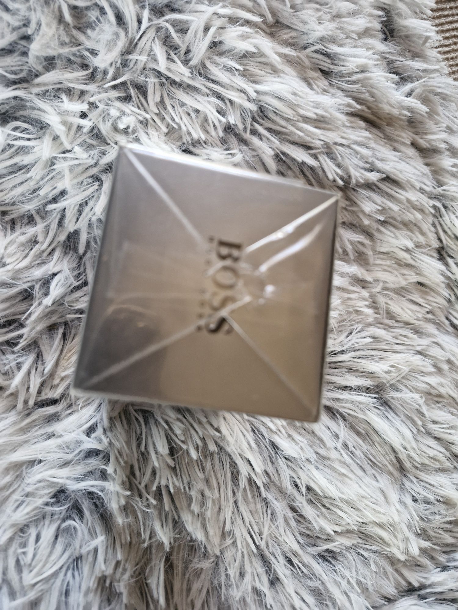 Nowe zafoliowane męskie perfumy bo ss szary