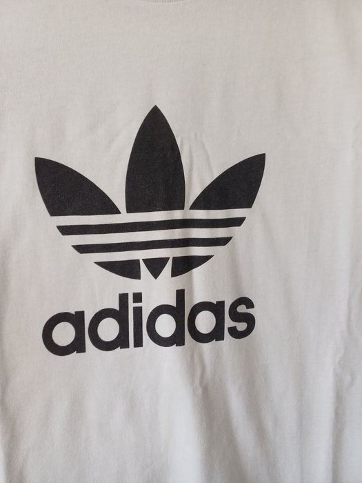 T-shirts Adidas como novas tamanho S.