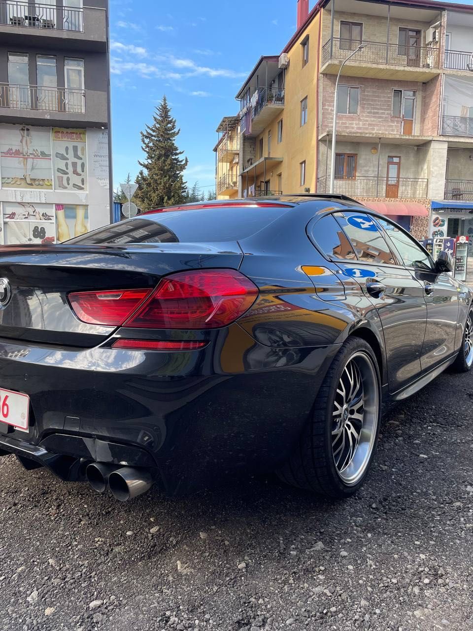 Автомобіль Bmw 6seria