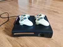 Xbox 360 +2 pady + 8 gier
