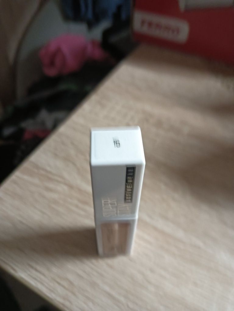 Maybelline, Super Stay korektor do twarzy 15, 10ml
