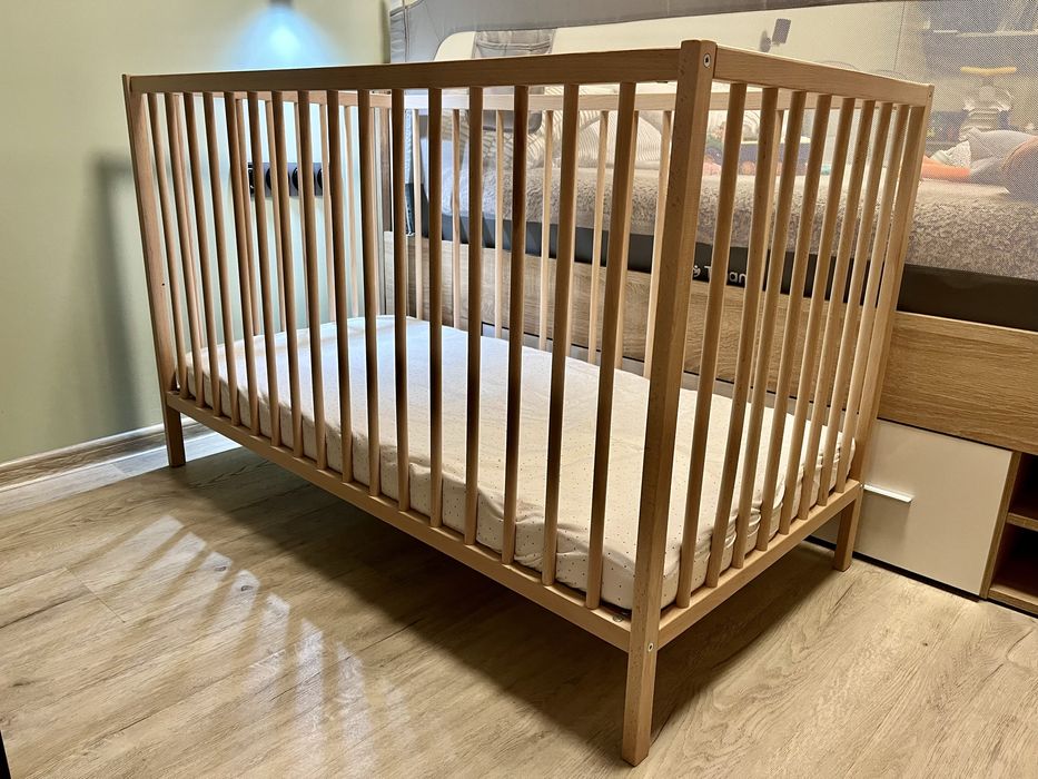 Дитяче ліжечко Ikea SNIGLAR