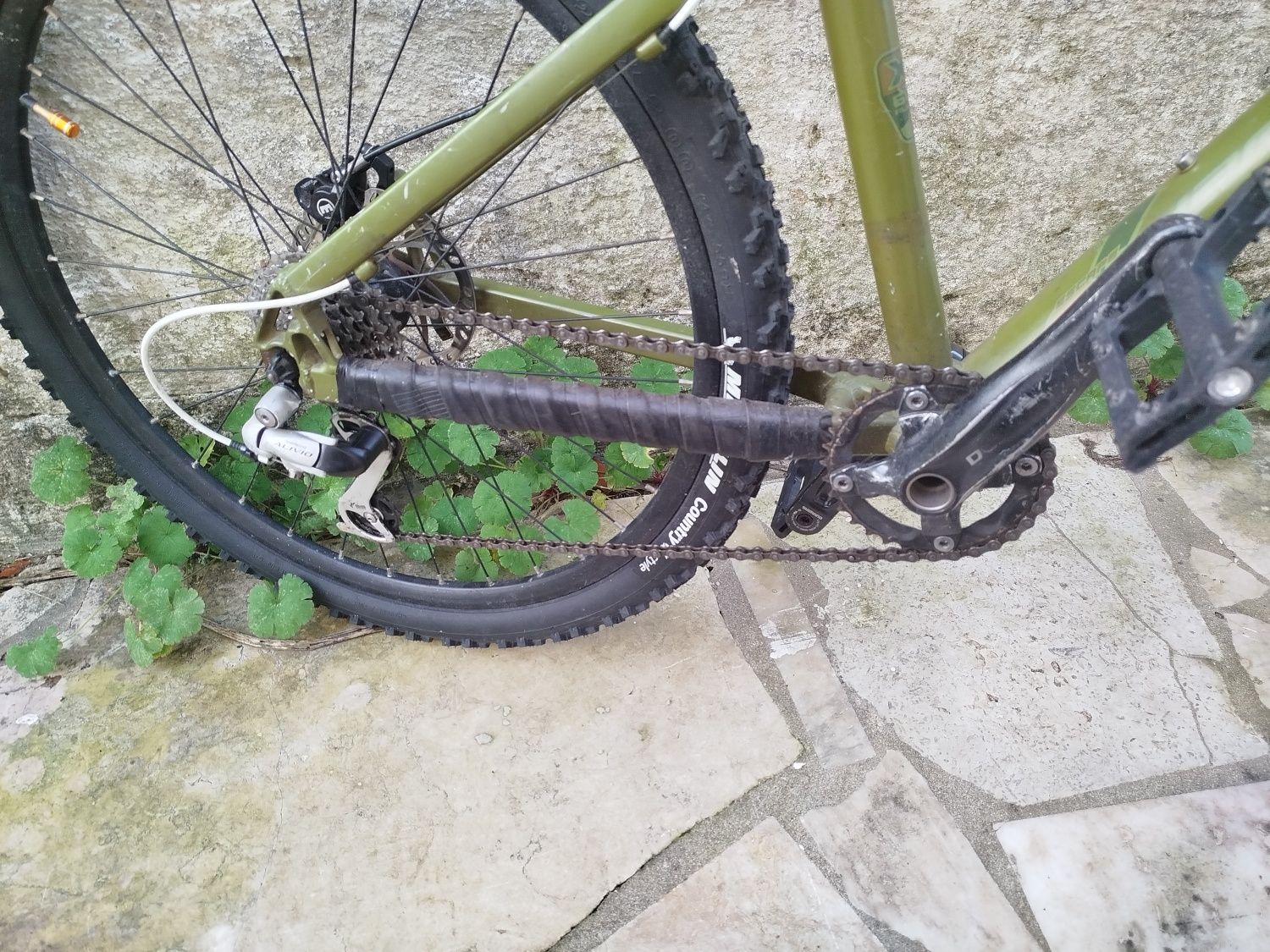 Bicicleta de BTT excelente