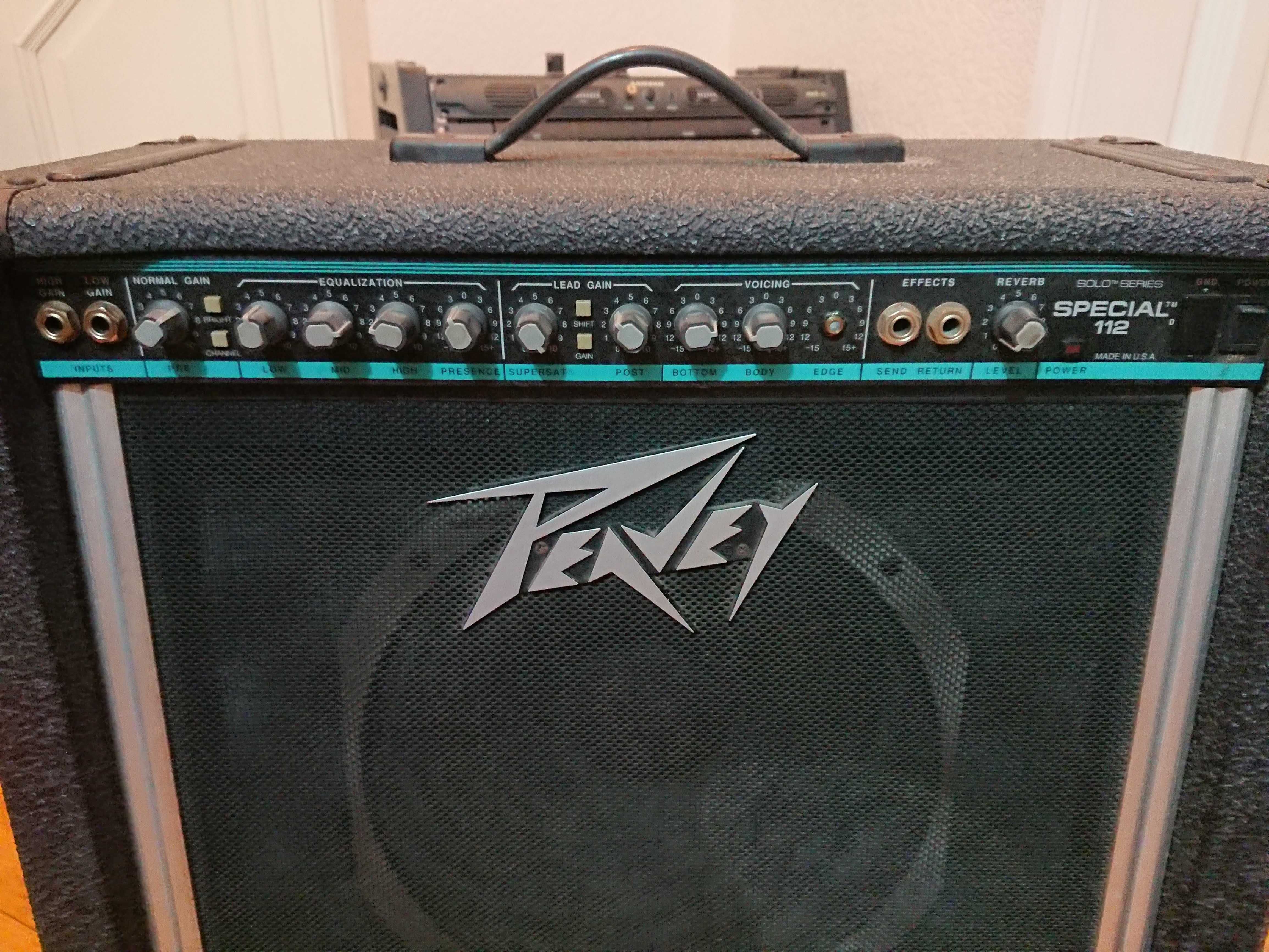 Комбопідсилювач Peavey Special 112 Scorpion Equipped з кейсом