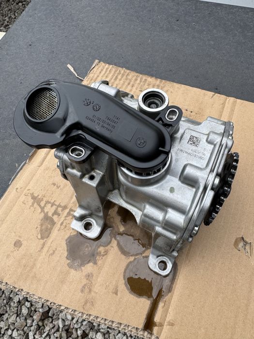 BMW M340i G20 G21 Pompa oleju METALOWA olejowa nowy typ