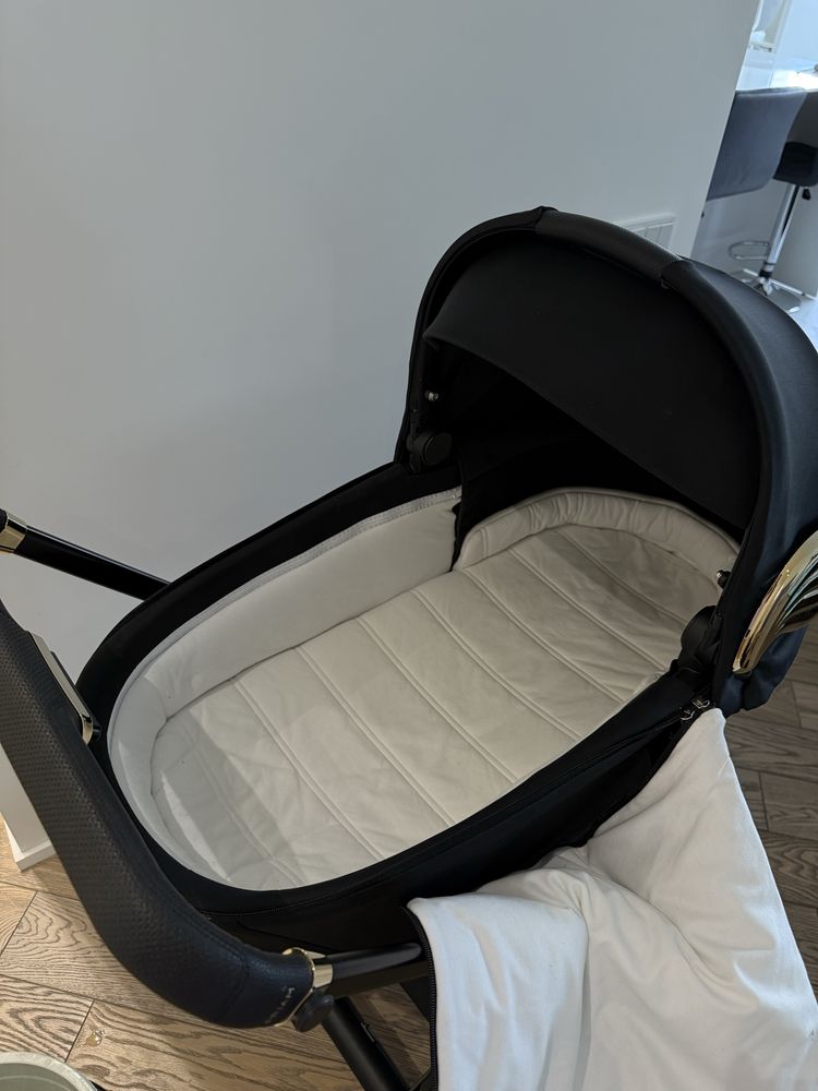 Продам Cybex e-Priam Jeremy Scott Wings 4.0