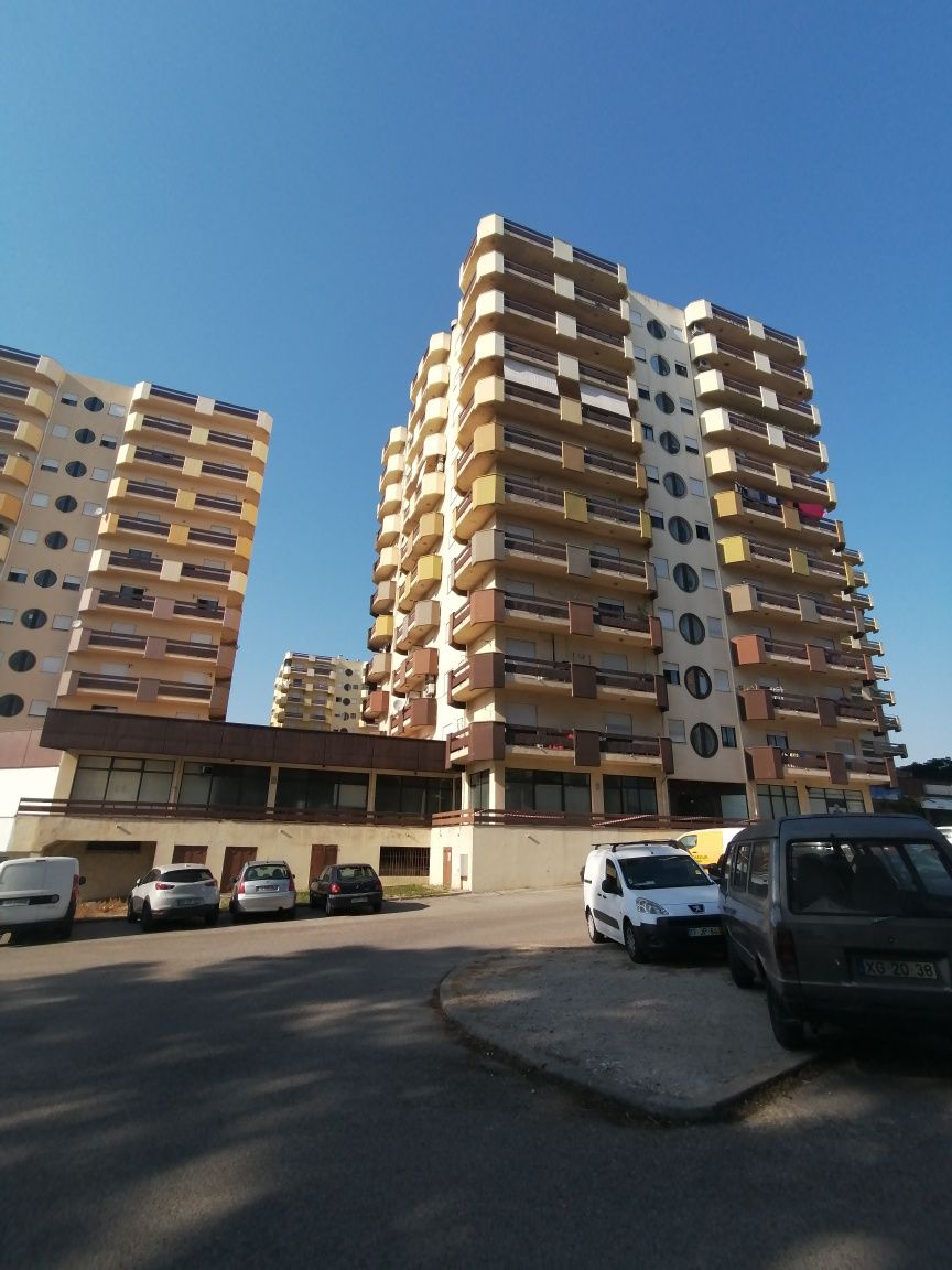 Arrendo apartamento T1