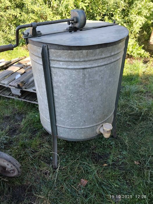 Wirówka do miodu ręczna