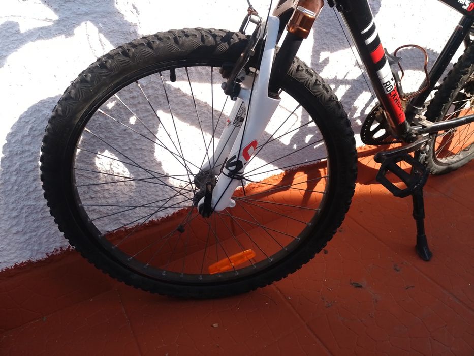 Bicicleta de montanha rockrider 5.0 Tamanho Junior RODA 24