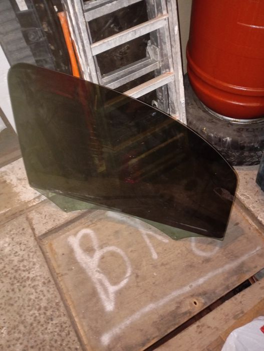 Стекло двери молдинг Рено кенгоо