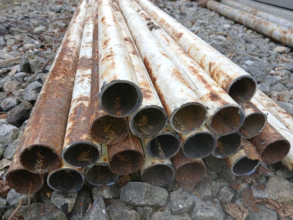 Słupki na ogrodzenie 2, 5 metra