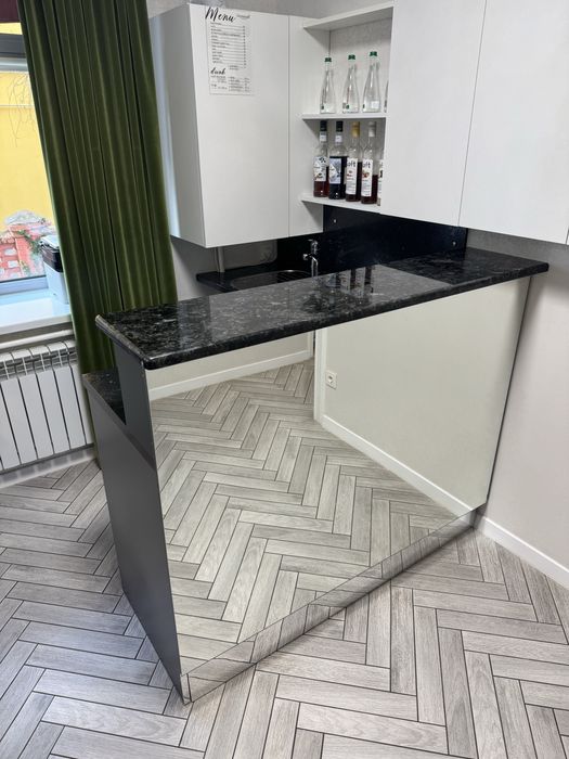 Барна стійка для кавʼярні (з гранітною плитою)