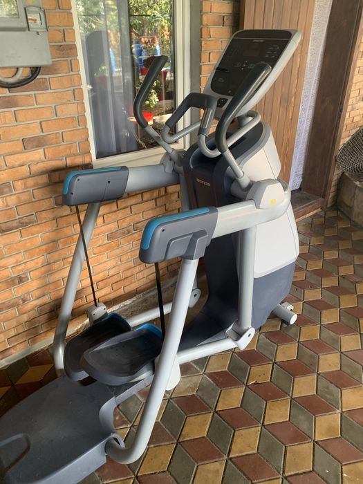 PRECOR AMT 835 Эллептический