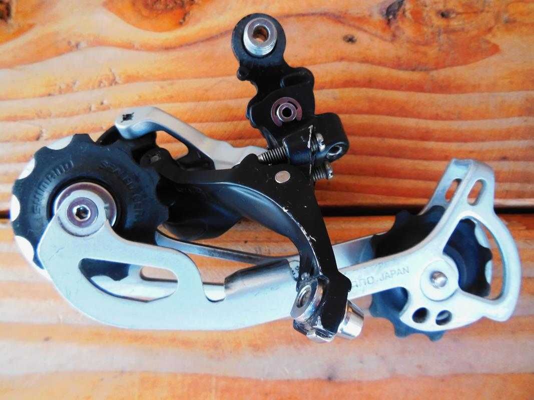 Przerzutka tylna Shimano Deore XT RD-M772 9s