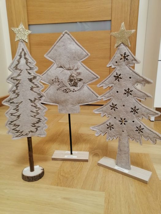 Komplet choinek do dekoracji wnętrz